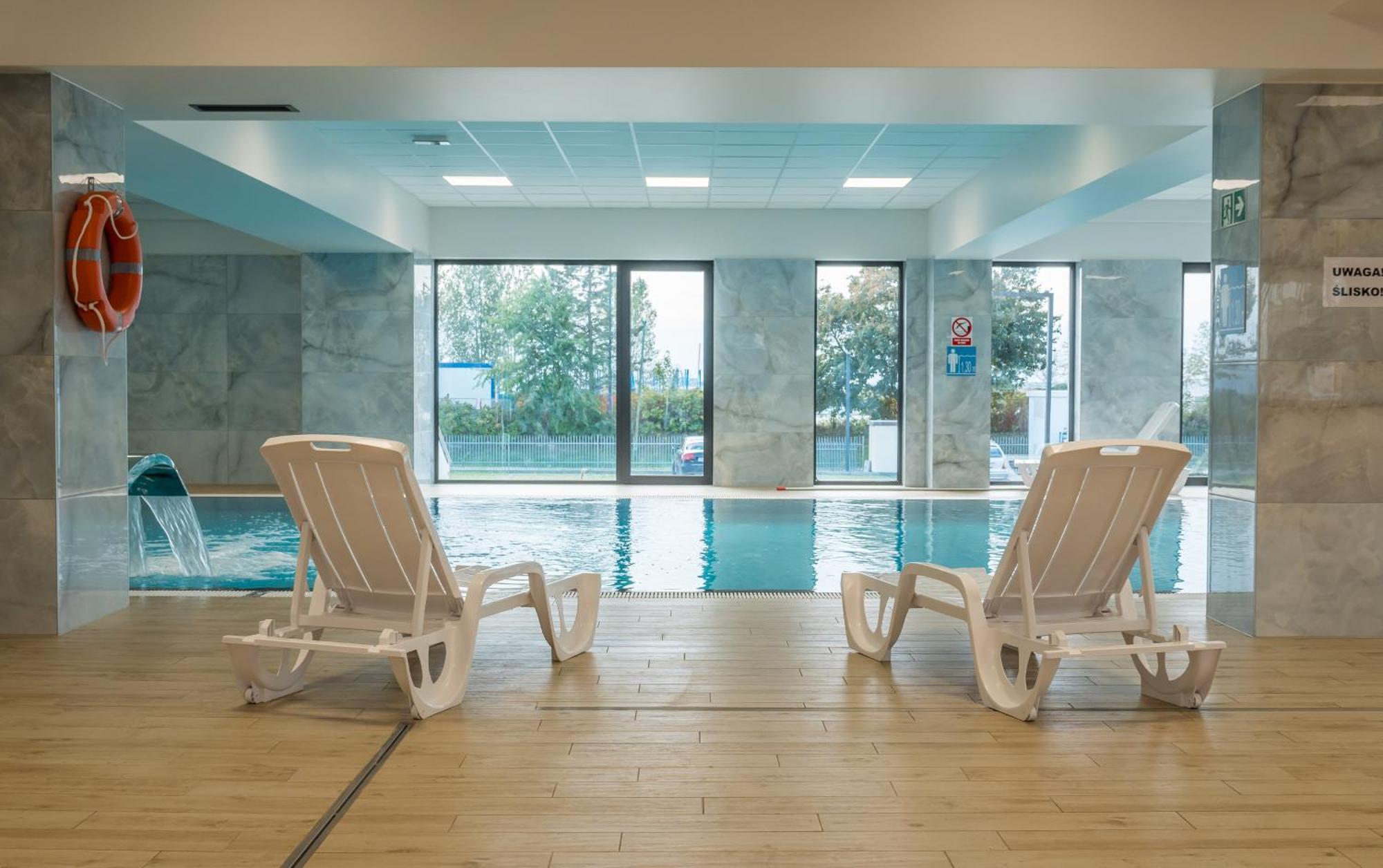Hotel I Apartamenty Gorzelanny Dźwirzyno Buitenkant foto